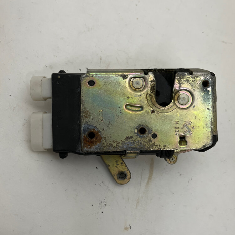 Maserati Quattroporte 4 Front right lock - 374500146