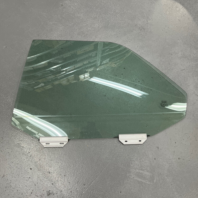 Maserati Quattroporte 4 LH windable window - 377700629