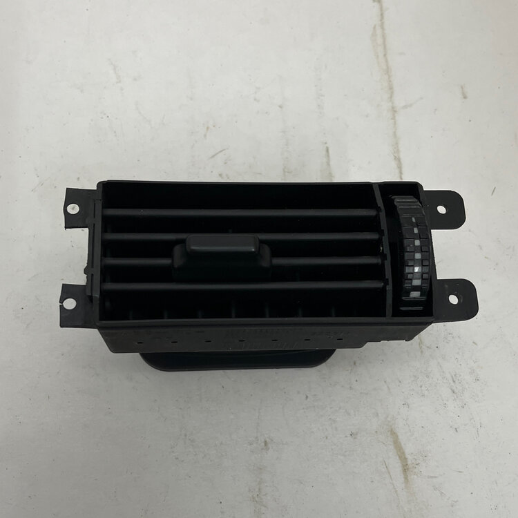 Maserati Quattroporte 4  Ventilation Nozzle 372308475