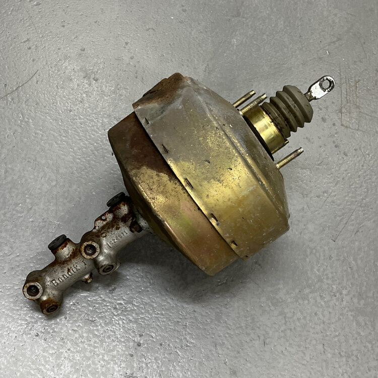 Maserati Quattroporte 4 - Brake booster with master cylinder  377430112