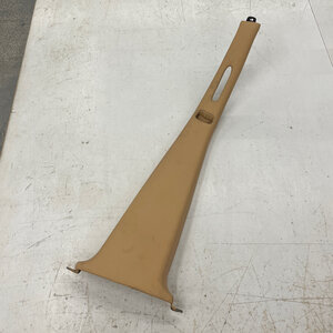 Maserati Quattroporte 4&nbsp;CENTRE RH PILLAR (BEIGE LEATHER)- 379151304