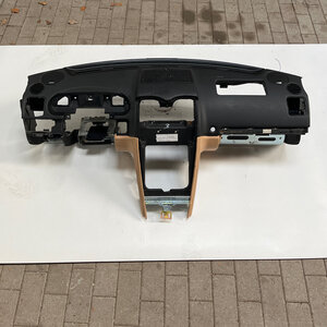 Maserati Quattroporte 5 Dashboard body beige