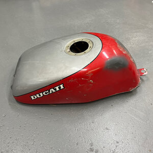 Ducati 750 900 sport Fuel tank - Red - Silver - 58610021AB 