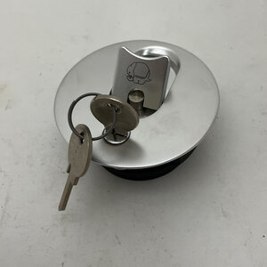 Ducati Paso F1 fuel tank cap and key - 067088560