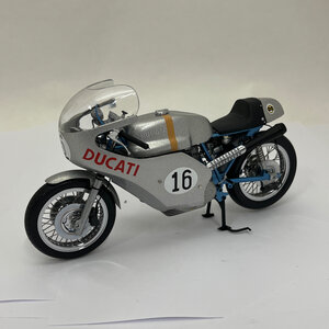 Ducati Museo 750 Paul Smart Imola 1972 - Metal 1:12