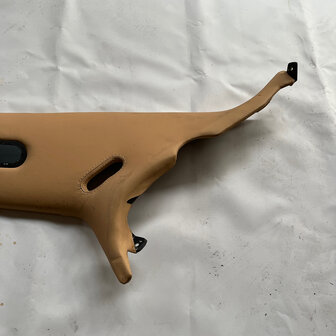 Maserati Quattroporte 4&nbsp;REAR RH PILLAR (BEIGE LEATHER) - 379152306