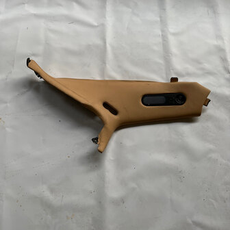 Maserati Quattroporte 4&nbsp;REAR LH PILLAR (BEIGE LEATHER) - 379152305