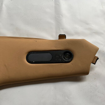 Maserati Quattroporte 4&nbsp;REAR LH PILLAR (BEIGE LEATHER) - 379152305
