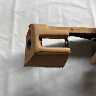 INSTRUMENT PANEL WITH PASSENGER AIRBAG SEATING (BEIGE LEATHER)-  379152419
