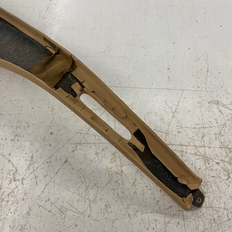 Maserati Quattroporte 4&nbsp;CENTRE LH PILLAR (BEIGE LEATHER) - 379151303