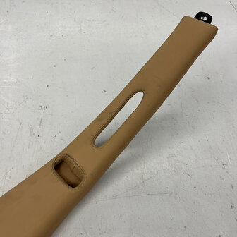 Maserati Quattroporte 4&nbsp;CENTRE RH PILLAR (BEIGE LEATHER)- 379151304