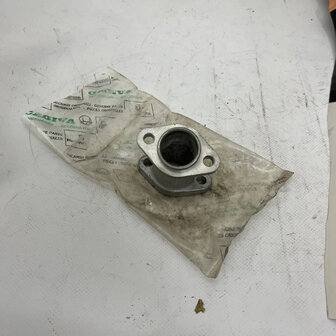 Ducati 750 GT Inlet manifold (amal) - 075592590