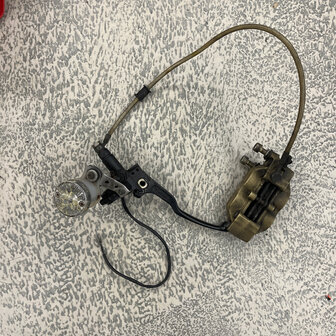 Ducati 750 sport Brake pump + Caliper