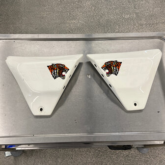 Ducati Bevel 900 darmah Side cover set White - 080191785