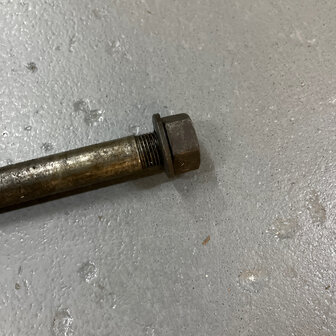 Ducati Pantah Bevel Rear Wheel spindle - 079780470