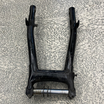 Ducati Pantah Black rear swing arm - 066040200