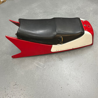 Ducati 750 sport 900 Rear cowling red + seat -  48330031A - 59510041A