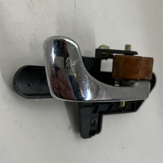 Maserati Quattroporte 4&nbsp;Right  Door  openener inside 374530142