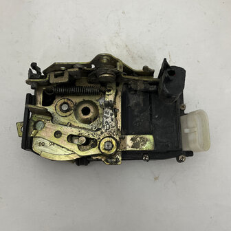 Maserati Quattroporte 4 Rear lock right - 374500246
