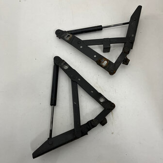 Maserati Quattroporte 4&nbsp;Tailgate Hinges - 374700105 374700106