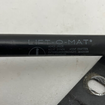 Maserati Quattroporte 4&nbsp;Tailgate Hinges - 374700105 374700106