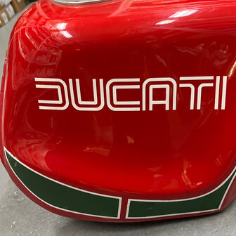 Ducati Bevel Tank - red- 079783505