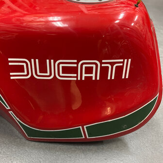 Ducati Bevel Tank - red- 079783505