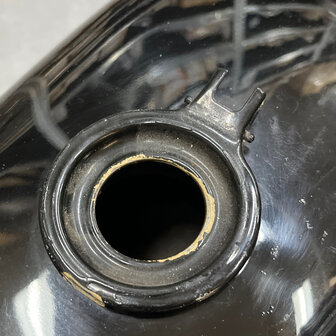 Ducati Darmah Tank - Black - 080183200