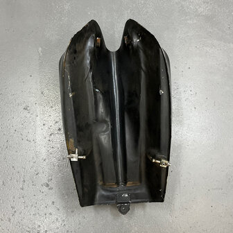 Ducati Darmah Tank - Black - 080183200