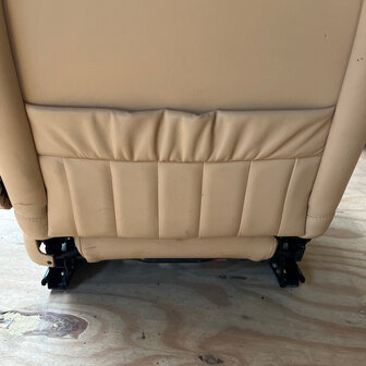 Maserati Quattroporte 4 Beige - FRONT LH SEAT ASSY - 376900033