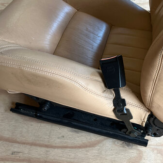 Maserati Quattroporte 4 Beige - FRONT RH SEAT ASSY - 376900034