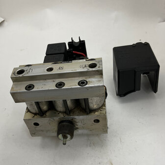 Maserati quattroporte 4 ABS Hydraulic control unit Pump - 152621 0265205015