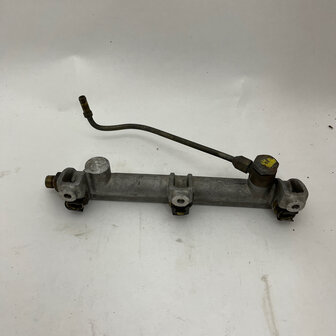 Maserati Quattroporte 4 LH manifold 495060100