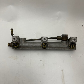 Maserati Quattroporte 4 LH manifold 495060100