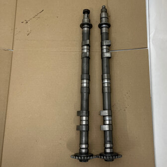 Maserati quattroporte 4 -  INTAKE CAMSHAFT, ASSY -  311053118