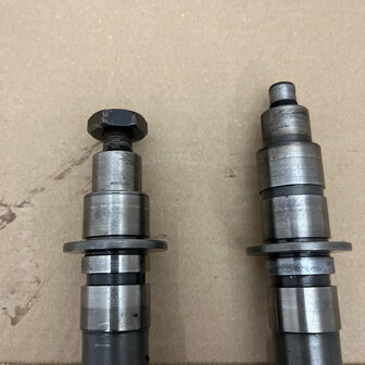 Maserati quattroporte 4 -  INTAKE CAMSHAFT, ASSY -  311053118