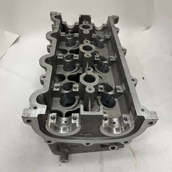 Maserati quattroporte 4 -RH CYlinder head-2.8 V6  588003200