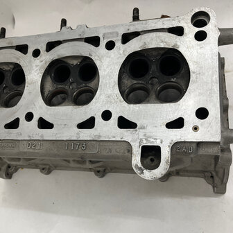Maserati quattroporte 4 -RH CYlinder head-2.8 V6  588003200
