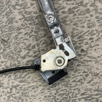Maserati Quattroporte 4 window regulator right front door- 377700022