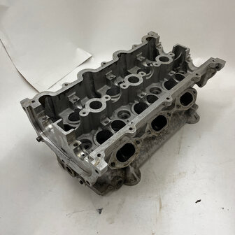 Maserati quattroporte 4 -LH CYlinder head-2.8 V6  588003300