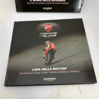 Ducati Passione Italiana Books - 8 pieces set