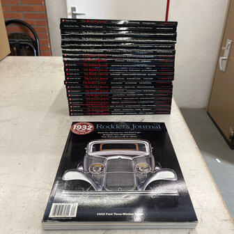 1932 Ford Three-window coupe - The Rodder&#039;s Journal - 32