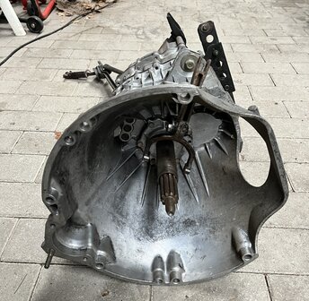 Maserati  GHibli Quattroporte  4 GETRAG 6 speed gearbox - 374805006