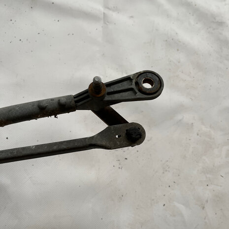 Maserati Quattroporte 4 Windscreen wiper Windscreen wiper linkage - 373315100
