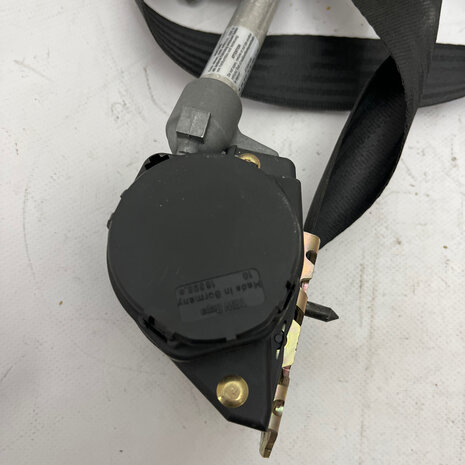 Maserati Quattroporte 4 Belt  front seat belt right  - 378100376