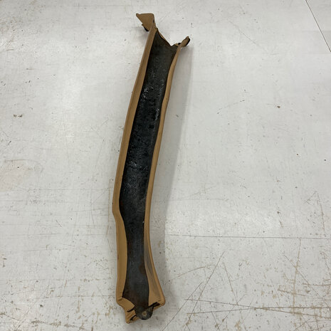 Maserati Quattroporte 4 FRONT RH PILLAR (BEIGE LEATHER) - 379152302