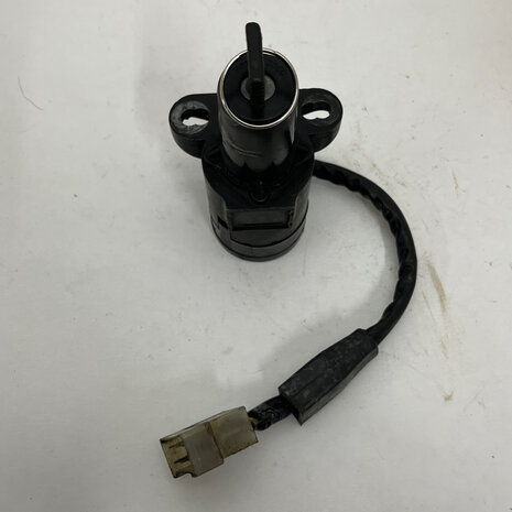 Ducati 750 sport Key switch - with key - 65240011A