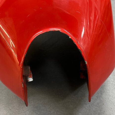 Ducati - Pantah - Red fuel tank - 066183200