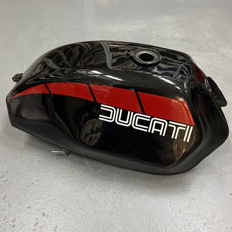 Ducati Darmah Tank - Black - 080183200
