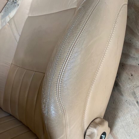 Maserati Quattroporte 4 Beige - FRONT LH SEAT ASSY - 376900033